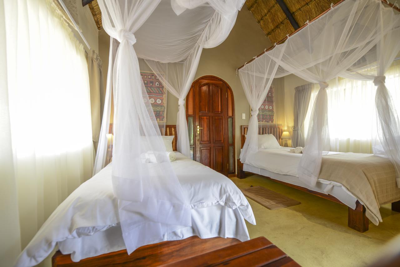 Hobatere Lodge Otjovasandu Exterior photo